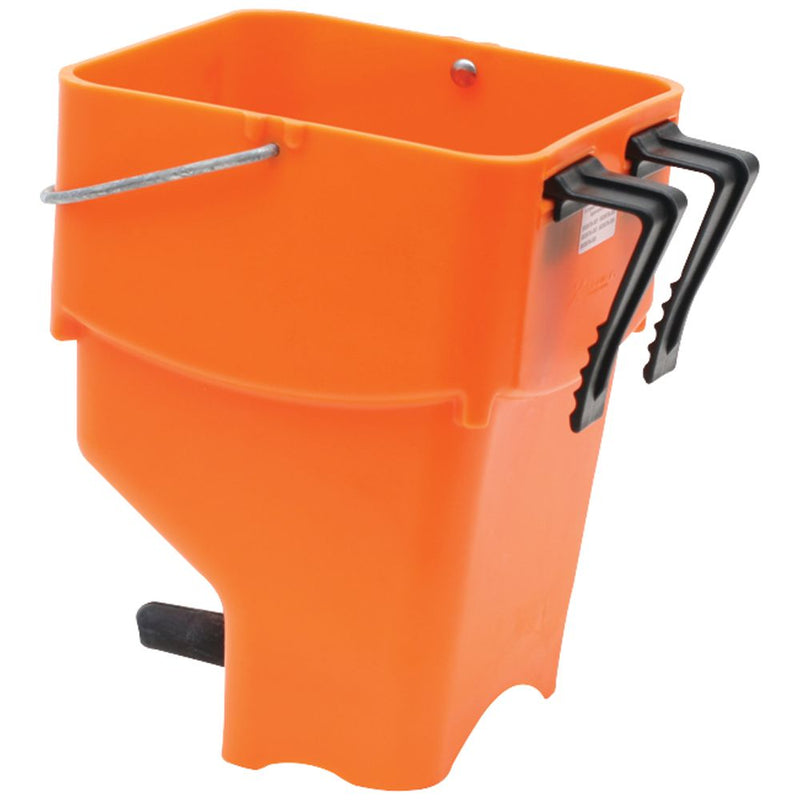 Shoof Calf Feeder M1 Rail-hang